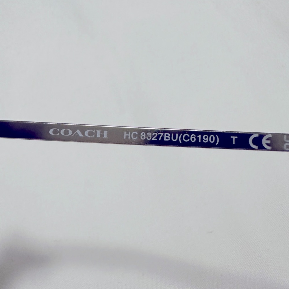 Coach Sunglasses 🕶️ Like New! - Picture 5 of 6
